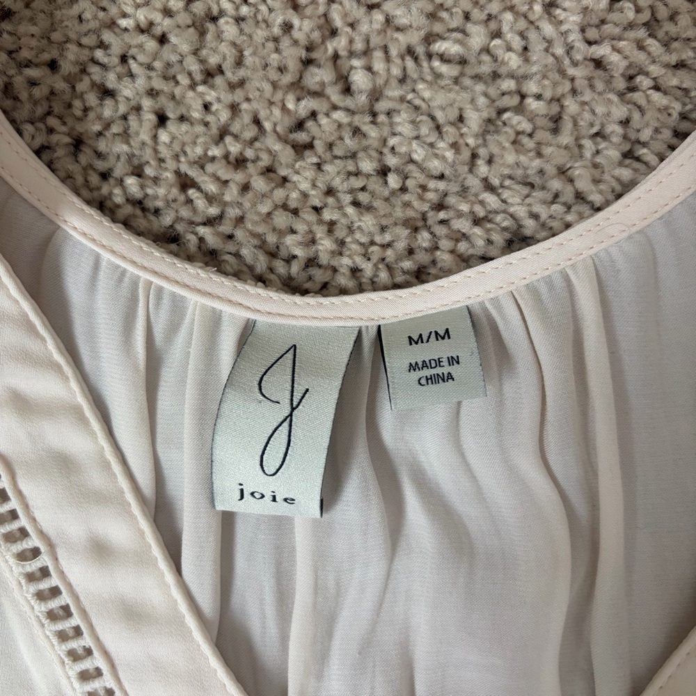 Joie Cream Ruffle Sleeve Top size m - Picture 5 of 9